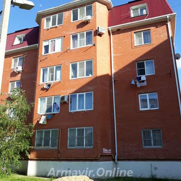 Продаю 1-комн квартиру, 47 кв м Армавир