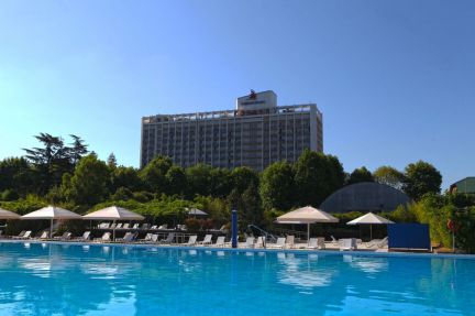 Помощник повара  - купить на сайте объявлений Сочи онлайн