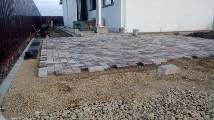 Укладка тротуарной плитки  Армавир