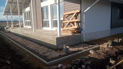 Укладка тротуарной плитки  - купить на сайте объявлений Краснодарский край онлайн