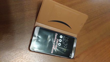 Кожаный чехол на asus Zenfone 3 Deluxe  Армавир