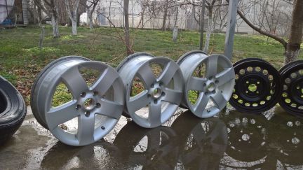 Диски литье тойота 16 цена за три  Армавир