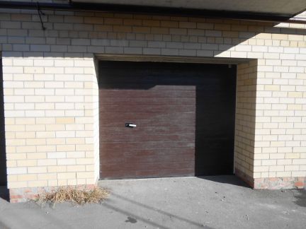 Продам гараж, 23 м кв.  Армавир
