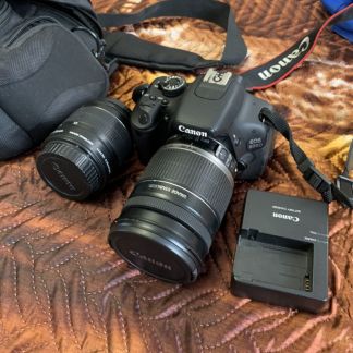 Зеркальный фотоаппарат Canon D600  Армавир