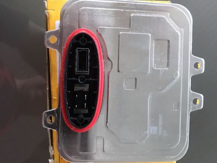 Блок розжига ксенона hella 5DV 009 610-00  Армавир