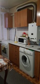 Продаю 2х комнатную квартиру, 60 м кв., 2/3 эт.  Армавир
