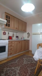 Сдаю 2х комнатную квартиру, 60 м кв., 5/10 эт.  Армавир