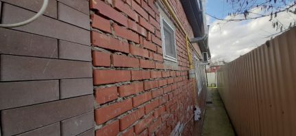 Дом 50 м кв. на участке 1 сот.  Армавир