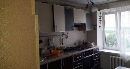 Продажа 4-комнатной квартиры, 86.9 м кв., 9/9 эт.  Армавир