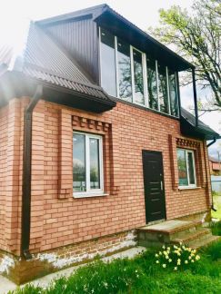 Дом 66 м кв. на участке 6 сот.  Армавир