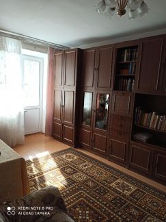 Продаю 2х комнатную квартиру, 44 м кв., 2/5 эт.  Армавир