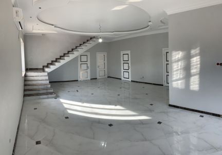 Дом 300 м кв. на участке 5.2 сот.  Армавир