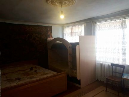 Дом 62 м кв. на участке 12 сот.  Армавир