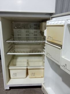 Продажа холодильника  Армавир