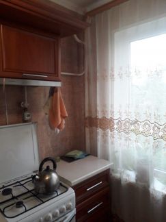 Сдам 1-комнатную квартиру, 31 м кв., 1/5 эт.  Армавир