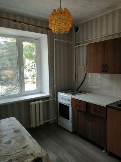 Сдаю 2х комнатную квартиру, 47 м кв., 1/4 эт.  - купить на сайте объявлений Армавир онлайн