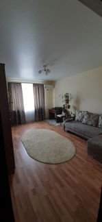 Сдаю 2х комнатную квартиру, 70 м кв., 5/6 эт.  Армавир