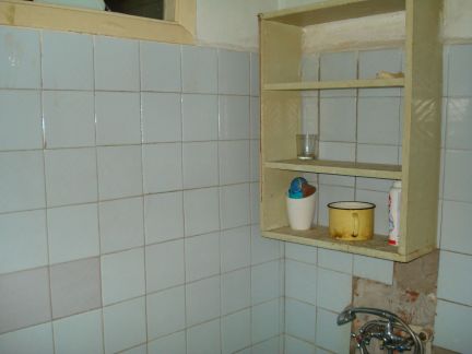 Продаю 2х комнатную квартиру, 43 м кв., 1/5 эт.  Армавир