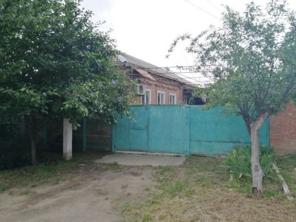 Дом 96.7 м кв. на участке 3.85 га  Армавир