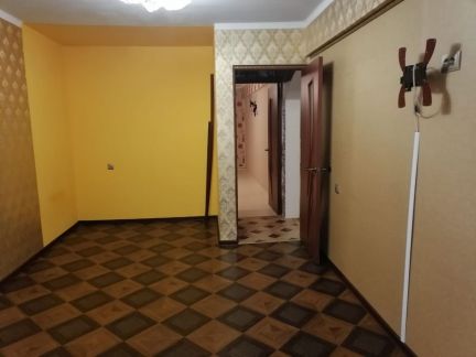Продается 1-комнатная квартира, 33 м кв., 4/5 эт.  Армавир